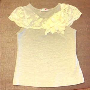 Boutique Mae-Li Rose gray and ivory lace shirt